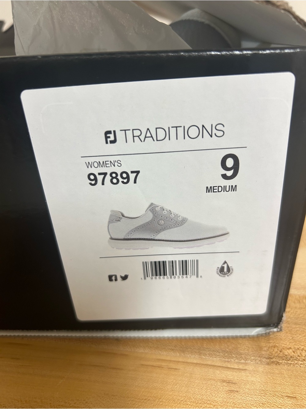 Brand new FootJoy Traditions Blucher Golf Shoes Woman’s Sz 9 - Picture 3 of 5